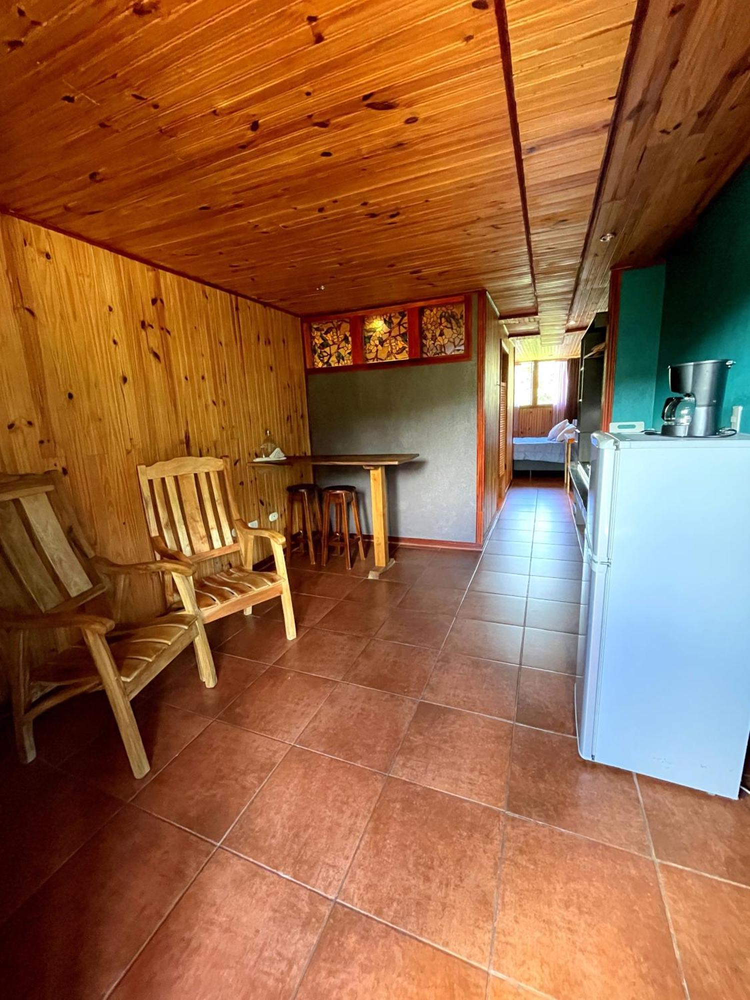 Miztli Lodge & Adventure Monteverde Exterior photo